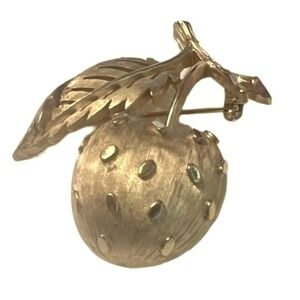 Vintage Trifari Strawberry Leaf Brooch Pin Berry Fruit Gold Tone '60s 2 X 1.5"